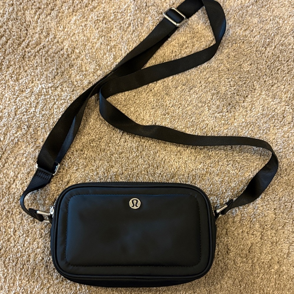 lululemon athletica Black Belt Bag